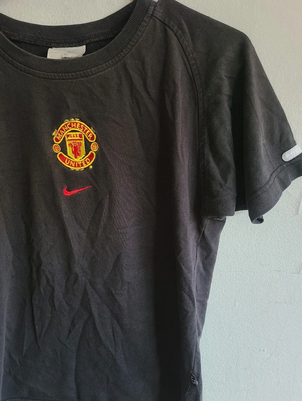 vintage Y2K youth medium Nike black tee t-shirt Manchester United swoosh dri-fit